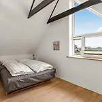 Appartement Lovely In *